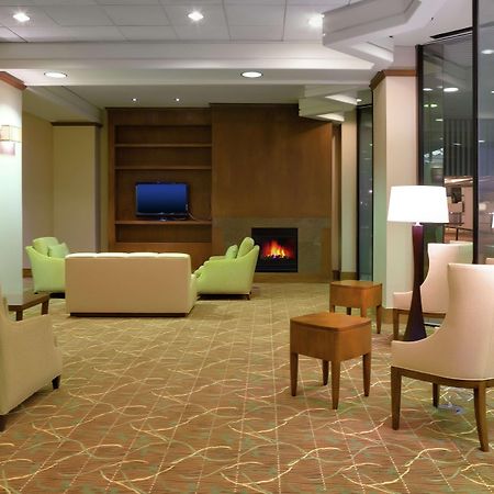 Doubletree By Hilton Hotel & Executive Meeting Center Omaha-Downtown Interior photo
